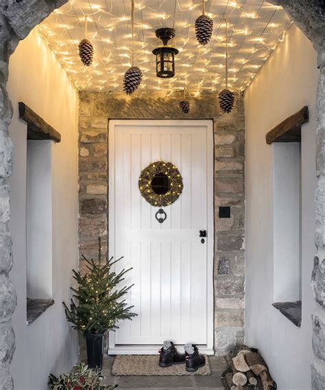 Front porch lighting ideas: illuminate your home's entrance | Homes & Gardens