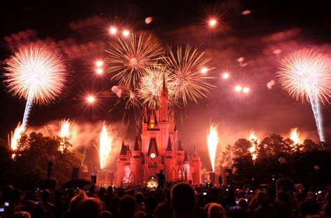 Disney Parks After Dark: Fireworks at Walt Disney World Resort « Disney Parks Blog