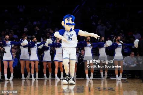 Seton Hall Mascot Photos and Premium High Res Pictures - Getty Images