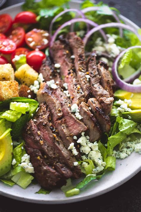 Black n' Blue Grilled Steak Salad - Creme De La Crumb