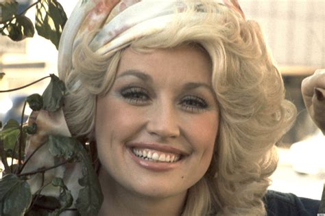 Dolly Parton Without Makeup - Mugeek Vidalondon