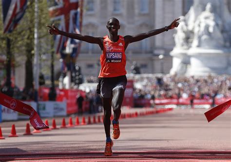 Wilson Kipsang wins his 2nd London Marathon