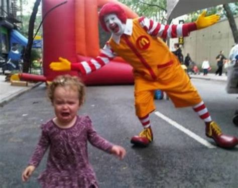 9 détournements de Ronald McDonald's en photo