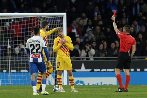 Espanyol hold 10-man Barcelona to derby draw after late leveller ...