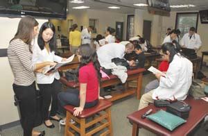 KCUMB students provide health checks - Northeast News