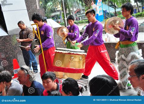 Lion Dance Drummer Editorial Stock Image - Image: 18213859