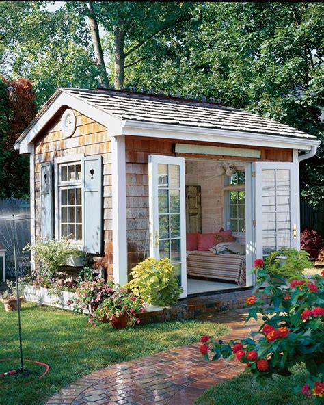 17 Charming She-Sheds to Inspire Your Own Backyard Getaway | Backyard ...