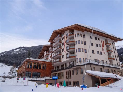 The ultimate guide to best family ski resorts in Europe with kids ...