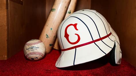 Field of Dreams Game uniforms 2022: Cubs, Reds honor history with ...