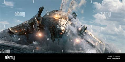 Alien battleship 2012 hi-res stock photography and images - Alamy