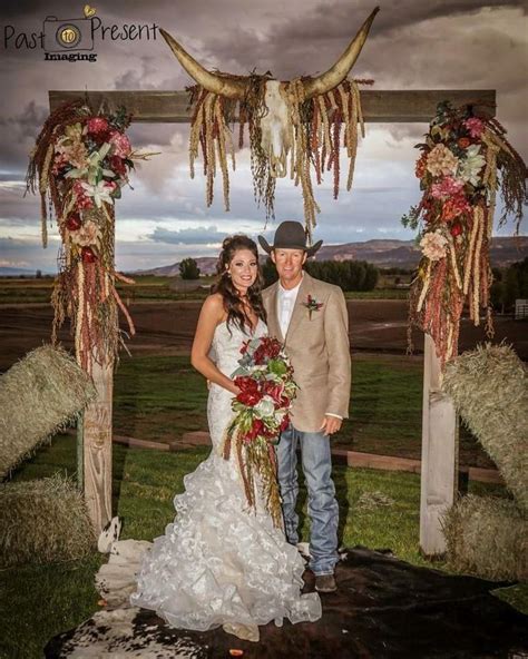 Western Wedding #countryweddings | Country western wedding, Western ...