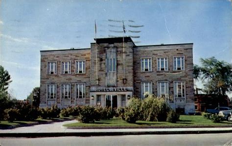 Hotel E Ville City Hall Victoriaville, PQ Canada Quebec