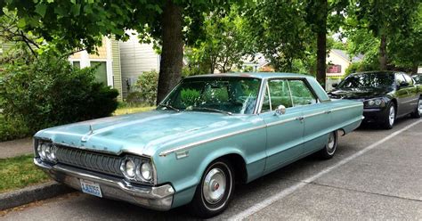 Seattle's Classics: 1965 Dodge Custom 880