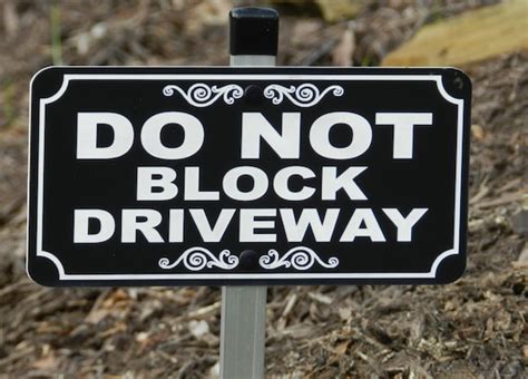 Do Not Block Driveway Lawn Sign Driveway Sign by EngravedBlessings