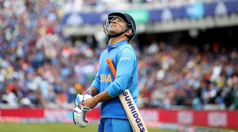 MS Dhoni Retirement News: Mahendra Singh Dhoni announces retirement ...