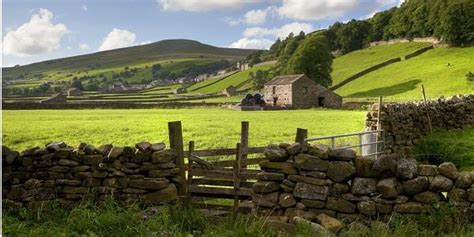 Yorkshire Dale cottages for scenic stays