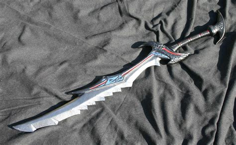 Dragon Armoury: Skyrim Daedric sword