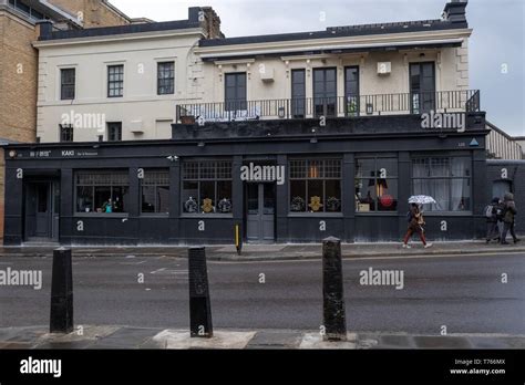 Kaki bar, Caledonian Road, London Stock Photo - Alamy