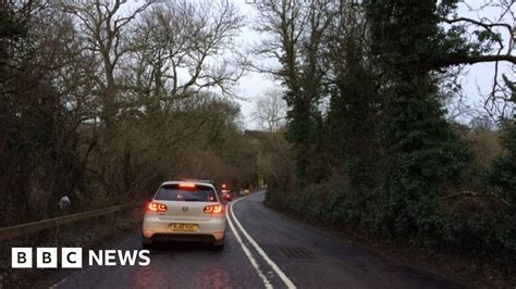 Devon road repairs to start after end date - BBC News