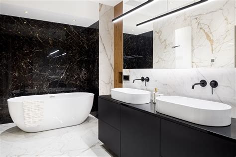 Using a Black-and-White Theme for Interior Design | Lancia Homes, Fort ...