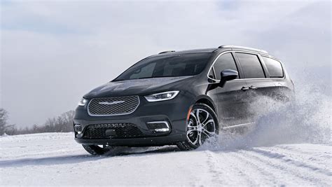 Chrysler unveils 2021 Pacifica minivan with AWD, increased safety