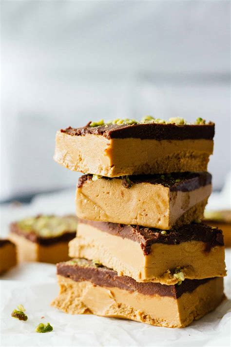 Homemade Peanut Butter Protein Bars - Jar Of Lemons