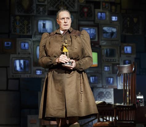 REVIEW: Dark Fun in Matilda: The Musical (Hennepin Theatre Trust ...