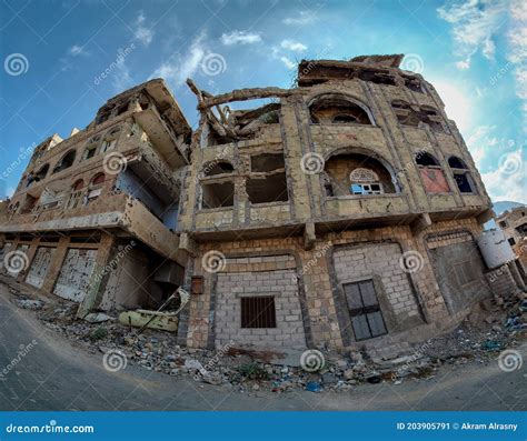 The Devastation of the War in Yemen Editorial Photo - Image of ...