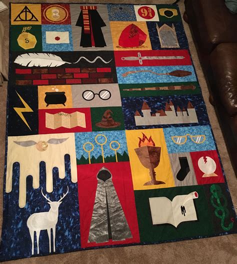 My sister made this awesome Harry Potter quilt for Christmas! | Harry ...