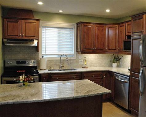 kitchens with white springs granite - Google Search | White springs granite, Kitchen ...