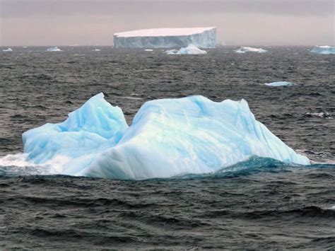 Icebergs Que quitan el aliento ~ A.H.C.M.