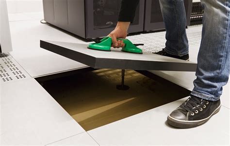 Raised floor systems explained | Spectra Contract Flooring