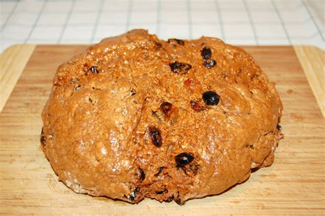 Southern Lady's Recipes: Irish Soda Bread with Raisins