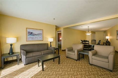 BEST WESTERN DURANGO INN & SUITES - 52 Photos & 39 Reviews - 21382 US ...