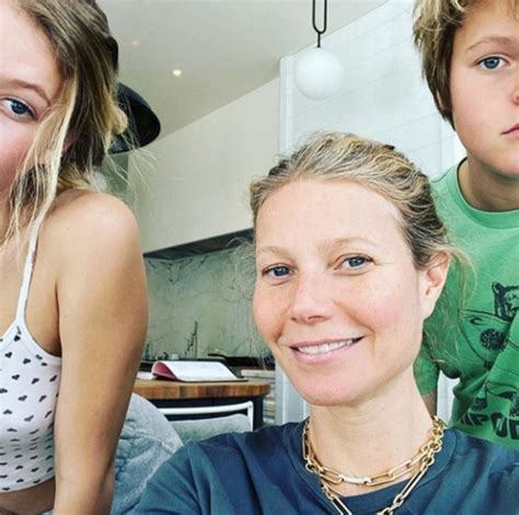 Gwyneth Paltrow shares rare pic of her kids, talks GOOP critics | Gallery | Wonderwall.com