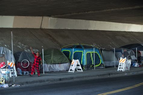 Editorial: You don't have to banish homeless encampments on sidewalks ...