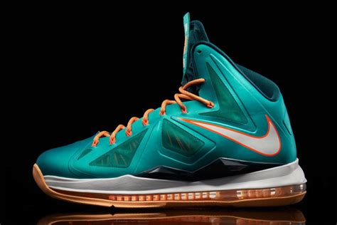 Nike LeBron X "Atomic Teal" | HYPEBEAST