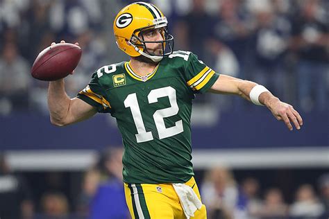 Aaron Rodgers' Gorgeous Throw Cements Rep As Most Accurate QB