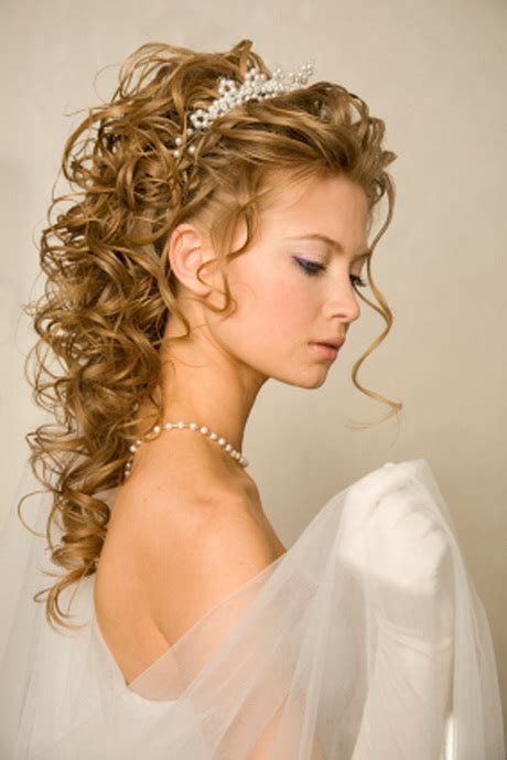 Wedding hairstyles for long hair with tiara