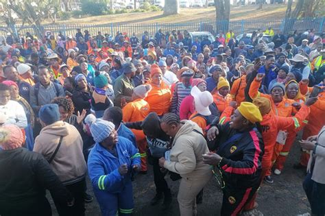 Unions bring Makhado municipality to a standstill over 'political ...