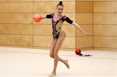 Sportgymnastik, Bundesstützpunkt in Schmiden: Darja Varfolomeev erneut ganz vorn - Lokalsport ...