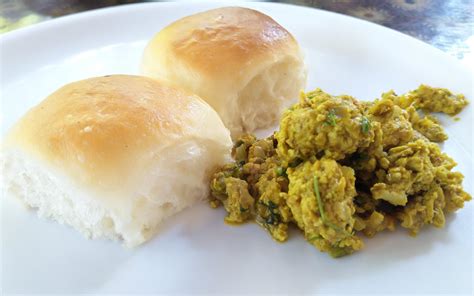 Top street joints that make the best Anda Bhurji in Pune | WhatsHot Pune