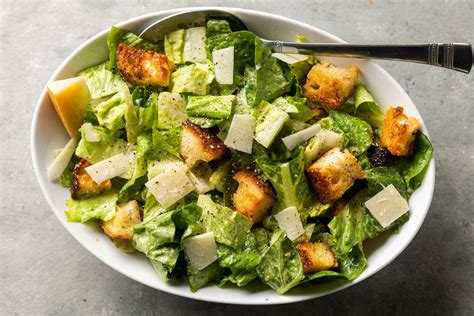 The Secret to Making a Perfect Caesar Salad | Recipe | Salad recipes ...