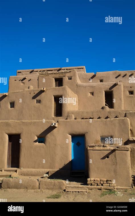 Taos Pueblo, UNESCO World Heritage Site, Pueblo Dates to 1000 AD, New ...