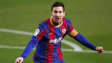 Lionel Messi ‘agrees to salary cut to stay at Barcelona’ but certain conditions must be met ...