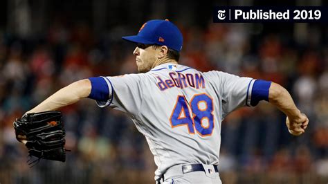 Jacob deGrom Wins Second Straight Cy Young Award - The New York Times