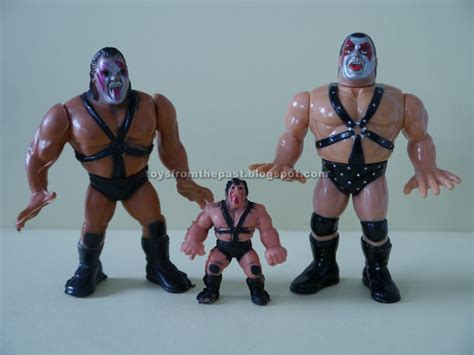 Toys from the Past: #899 WWF – DEMOLITION MINI FIGURE (Around 1991)