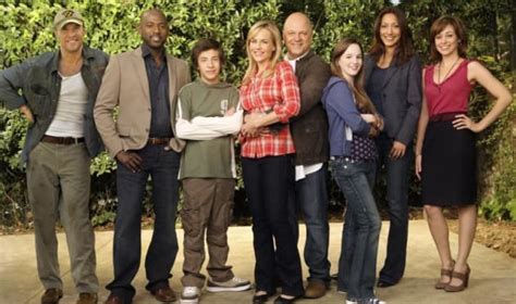 No Ordinary Family Cast Pic - TV Fanatic