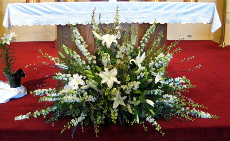 Flowers for the Altar - Holy Spirit Parish