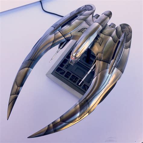 The Irate Modeler: Finished Cylon Raider